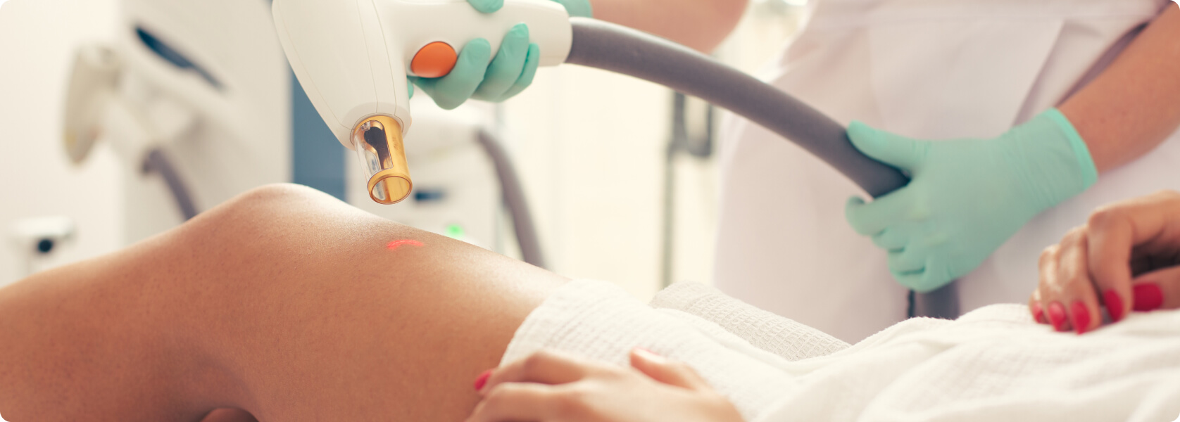 Dehnungsstreifen - Wann empfiehlt sich eine Mesotherapie bei Dehnungsstreifen?