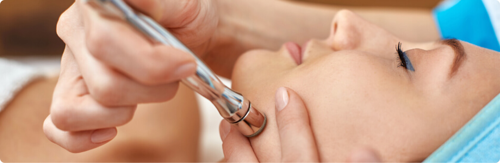 Mikrodermabrasion (Microdermabrasion) - Was genau ist Mikrodermabrasion?